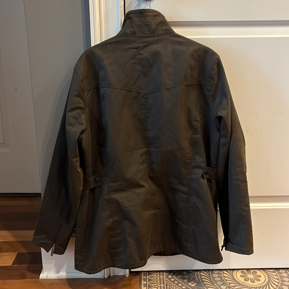 Barbour Classic Beadnell Wax Jacket in Rustic. Size USA 10. Adjustable waist. - Picture 2 of 4